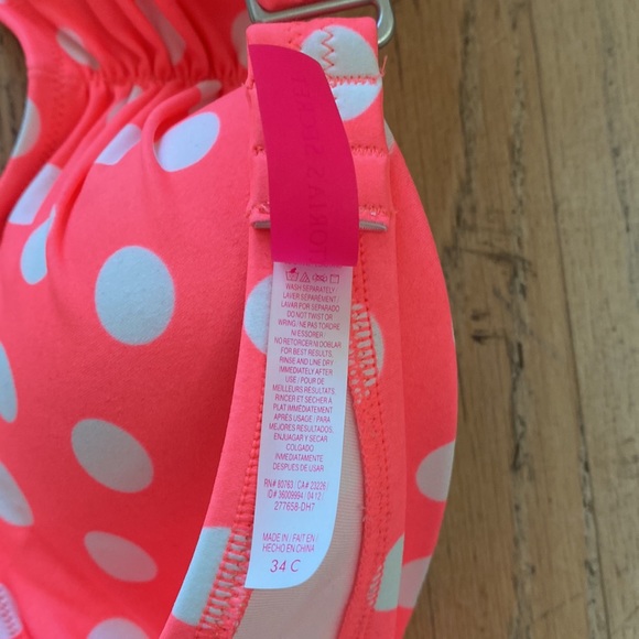 NWOT Victoria’s Secret polka dot swimsuit top. - Picture 2 of 5